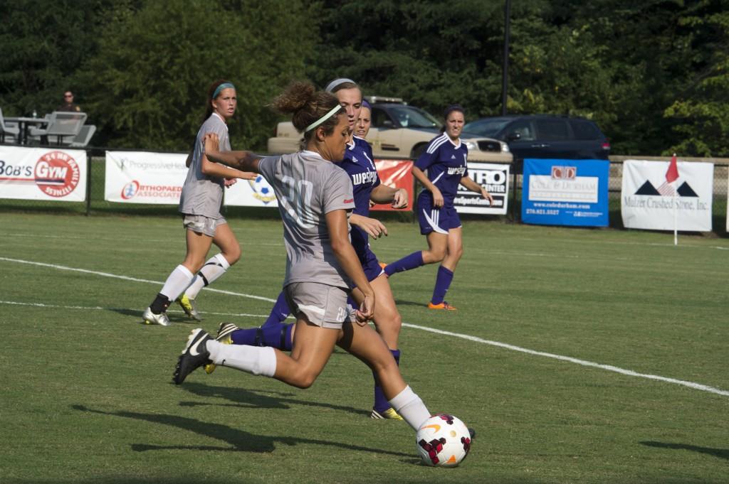 Rachel Mayse prepares a shot against opposing team. Photo courtesy of USI Photo Services